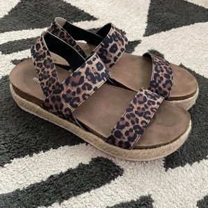 CHEETAH PRINT PLATFORM SANDALS
